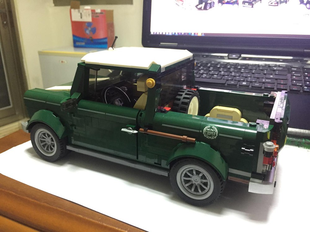LEGO MOC 10242 Mini Cooper by blackrice000 | Rebrickable - Build with LEGO