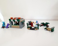 70430 Kiosk with small playground