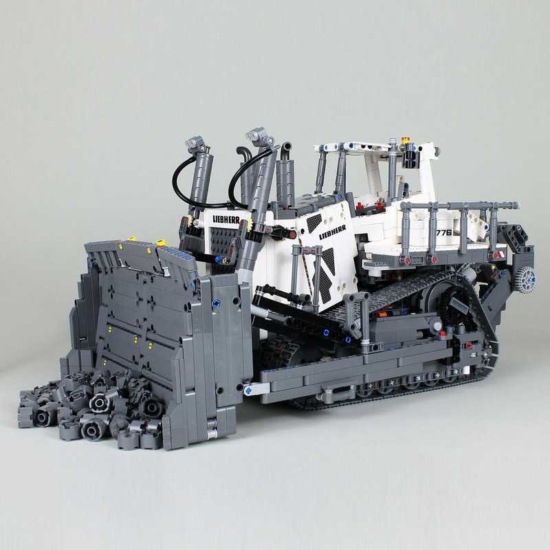 Liebherr lego best sale technic 42100