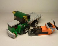 31043 Flatbed Truck w/Hovercraft 2