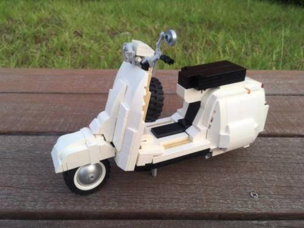LEGO MOC classic scooter by PONPANPINO | Rebrickable - Build LEGO