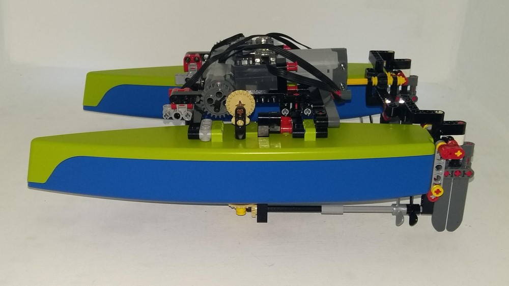 LEGO MOC SpeedCat by Theoderic | Rebrickable - Build with LEGO