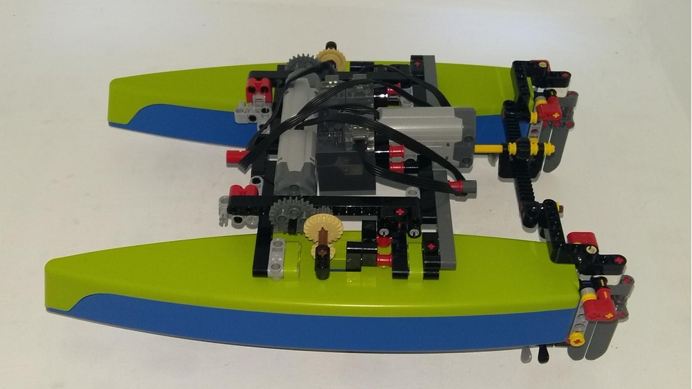 LEGO MOC SpeedCat by Theoderic | Rebrickable - Build with LEGO