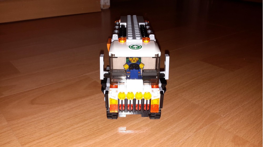 LEGO MOC 60118 Moving Truck With Ramp by LegoOri | Rebrickable - Build ...