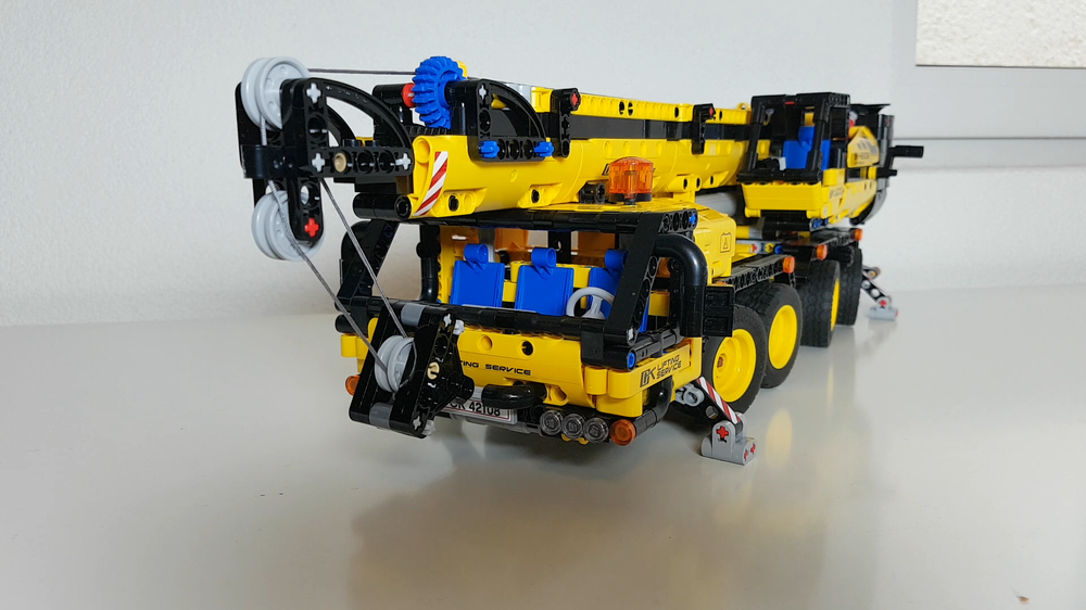 LEGO MOC Enhanced 42108 Mobile Crane by DrPhil | Rebrickable 