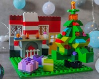 10698 CHRISTMAS TREE, PRESENTS and FIREPLACE