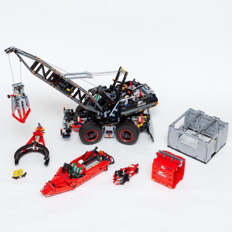 LEGO MOC Wheeled Harbour Crane (42082 Rough Terrain Crane c-model) by klimax | Rebrickable - Build with
