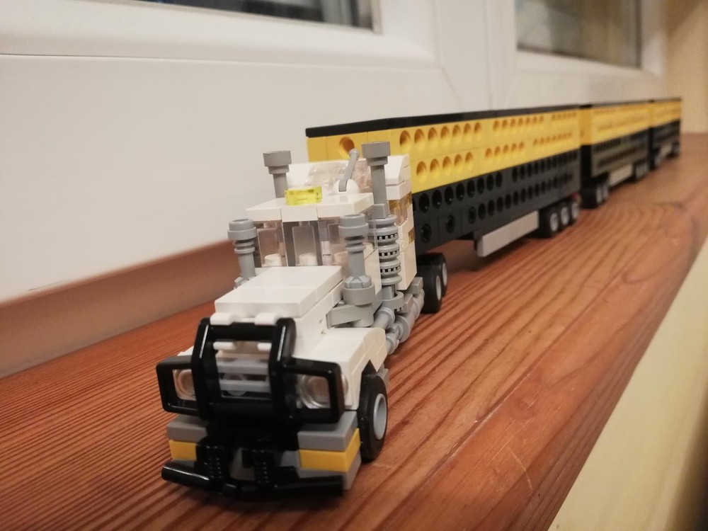 LEGO MOC Kenworth Road Train Truck by Brickin Tom Rebrickable Build with LEGO