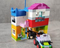 10715 HOUSE
