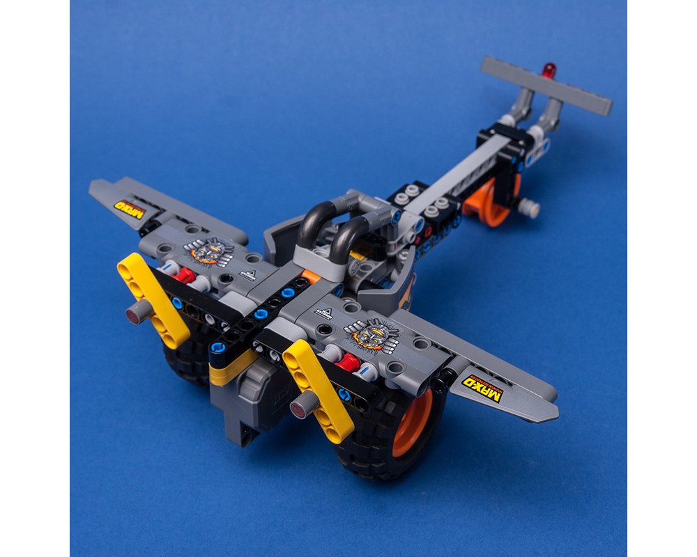 LEGO MOC 42119 Airplane by Keep On Bricking | Rebrickable - Build with LEGO