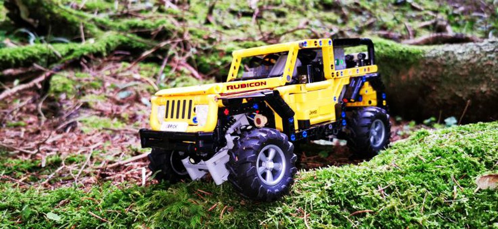 LEGO MOC Jeep Wrangler Rubicon RC by Brick Forge