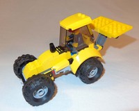 60076 Pulling Tractor
