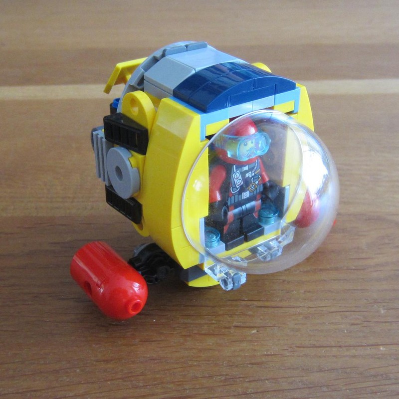 LEGO MOC 31090 Bathysphere by drosse | Rebrickable - Build with LEGO