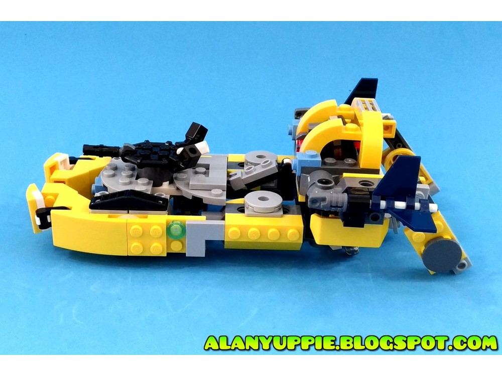 LEGO MOC Transformer Speedboat aka BumbleSea v4 from set 31090 by ...