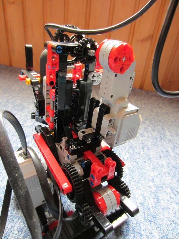 LEGO MOC 31313 Microscope Stage by thekitchenscientist | Rebrickable ...