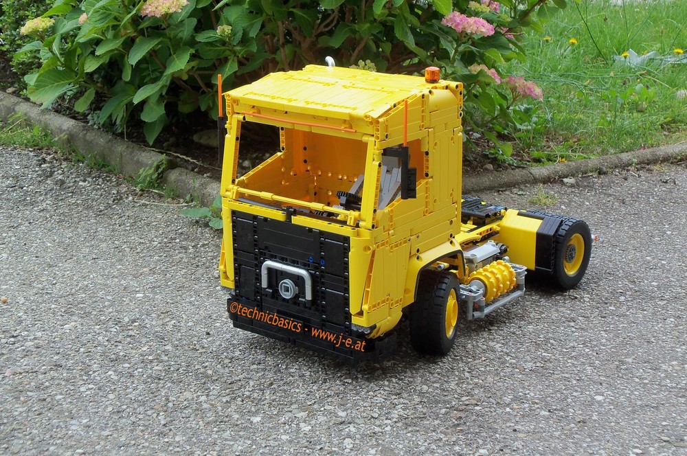 Volvo Tractor Truck