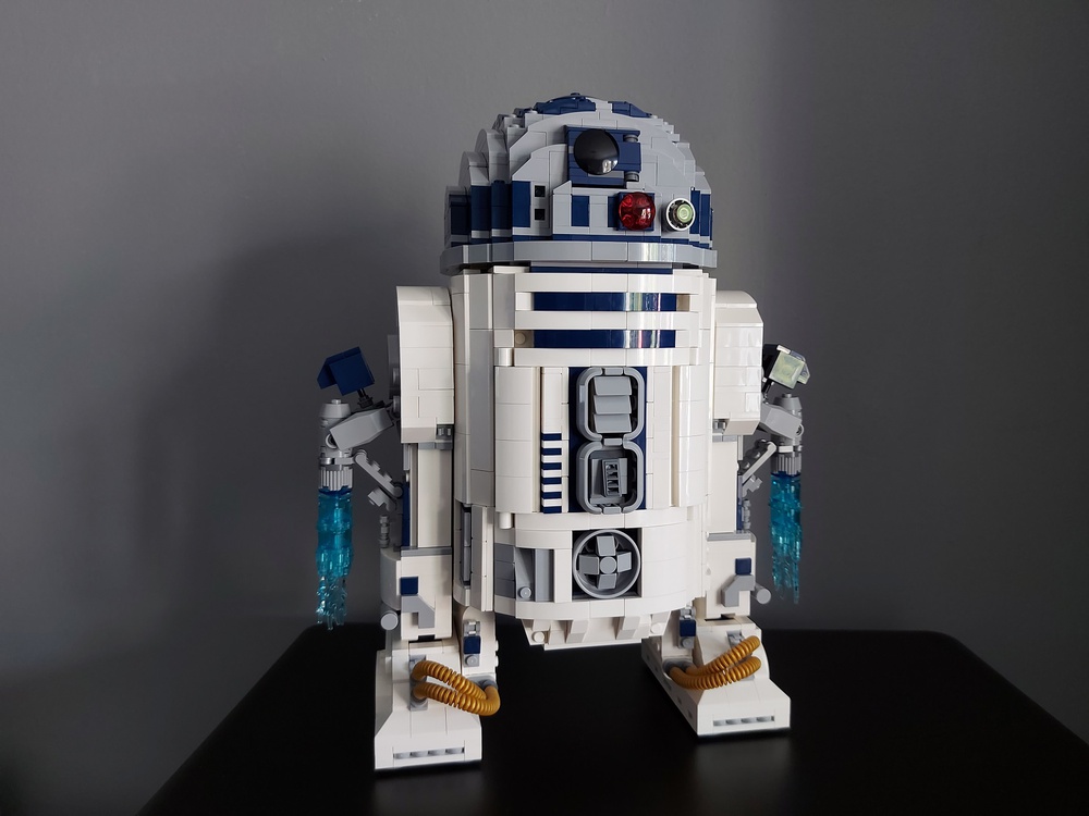 MOC R2-D2 Rocket Booster by CHRIS3189 | Build with LEGO