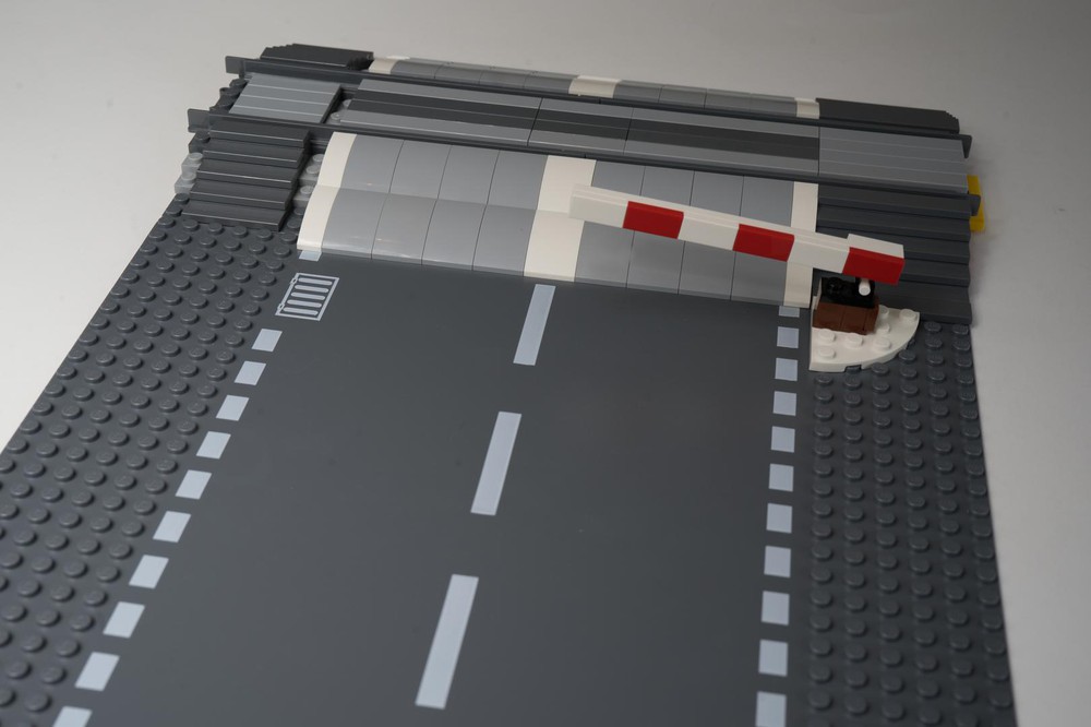 LEGO MOC Railroad crossing half PennLUG by Romaclego60 | Rebrickable ...