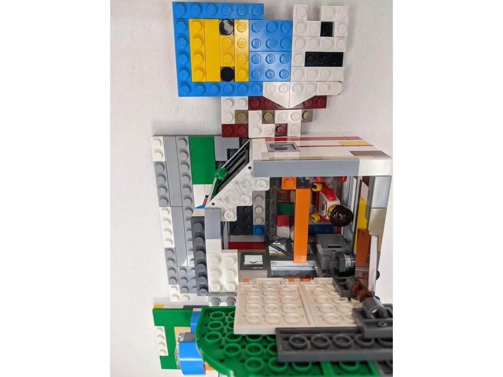 LEGO MOC-83598 Spaceman's Sub Shop by 16 Brick City | Rebrickable ...