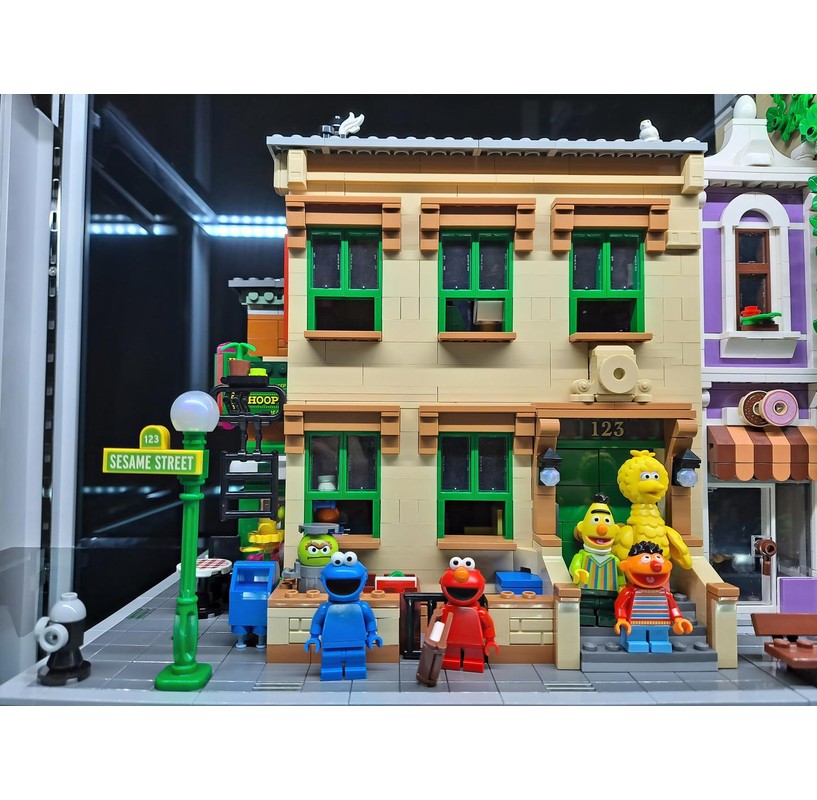 Lego Store Lego Plaza Sesamo Liverpool The LEGO Group Opens Its