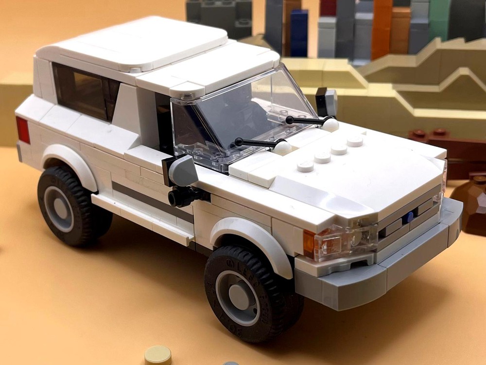 LEGO MOC Famous 90s Ford Bronco - 8 Stud Speed Champions by Ibushedit | Rebrickable - Build with