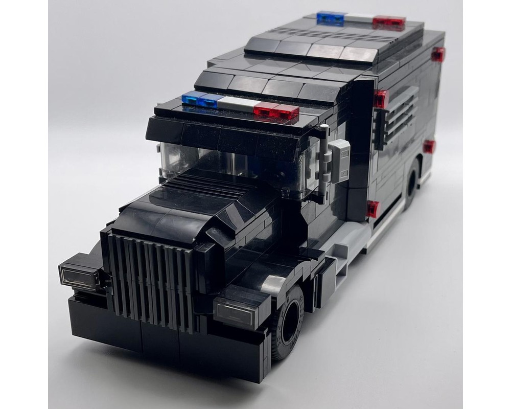 LEGO MOC Lego Police SWAT Truck - 8 Stud Speed Champions by Ibushedit