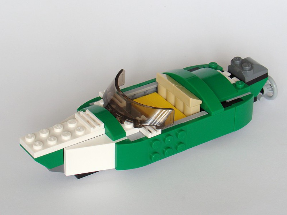 LEGO MOC-8749 31056: Motor Boat (Creator &gt; Model &gt; Harbor 