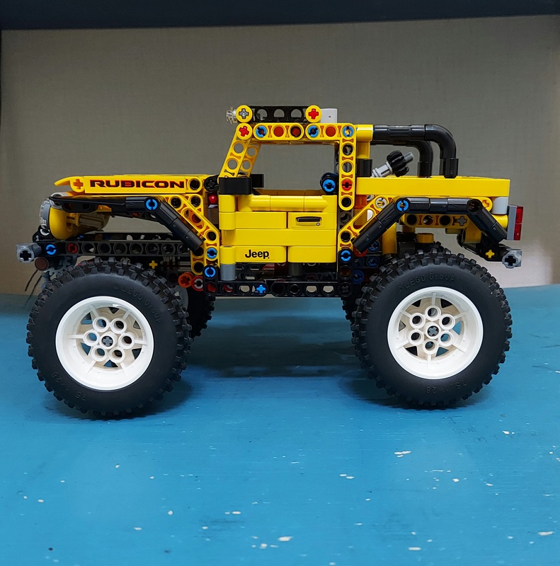 MOC Wheels Jeep Wrangler 42122 by zumaidi | Rebrickable - Build with LEGO