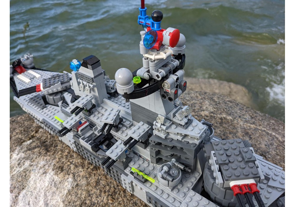 LEGO MOC-89766 USS Iowa Battleship (6211 alternate design) by jpgon ...