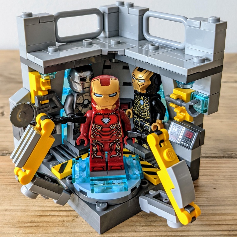 kind Ulejlighed fejl LEGO MOC Lego Iron Man Hall of Armour Habitat by glenn_tanner55 |  Rebrickable - Build with LEGO