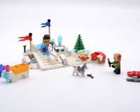 Winter Village Ski Slope // 40424