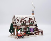 Winter Village Pâtisserie // 10267