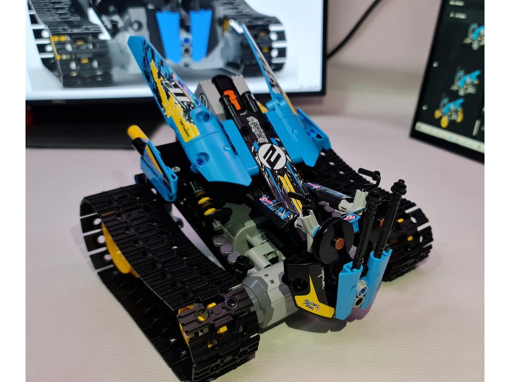 LEGO MOC The Cricket 42095 B-model by A_Great_Builder | Rebrickable - Build with LEGO