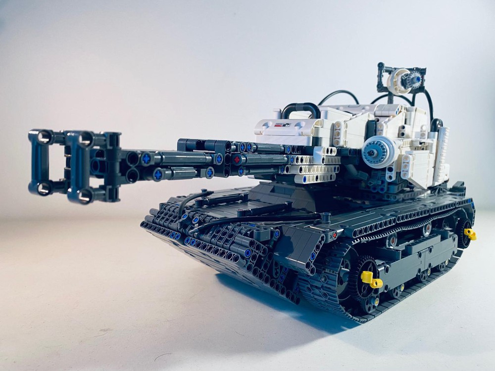 LEGO MOC Tank - 42100 Model-B By RoysylR | Rebrickable - Build With LEGO