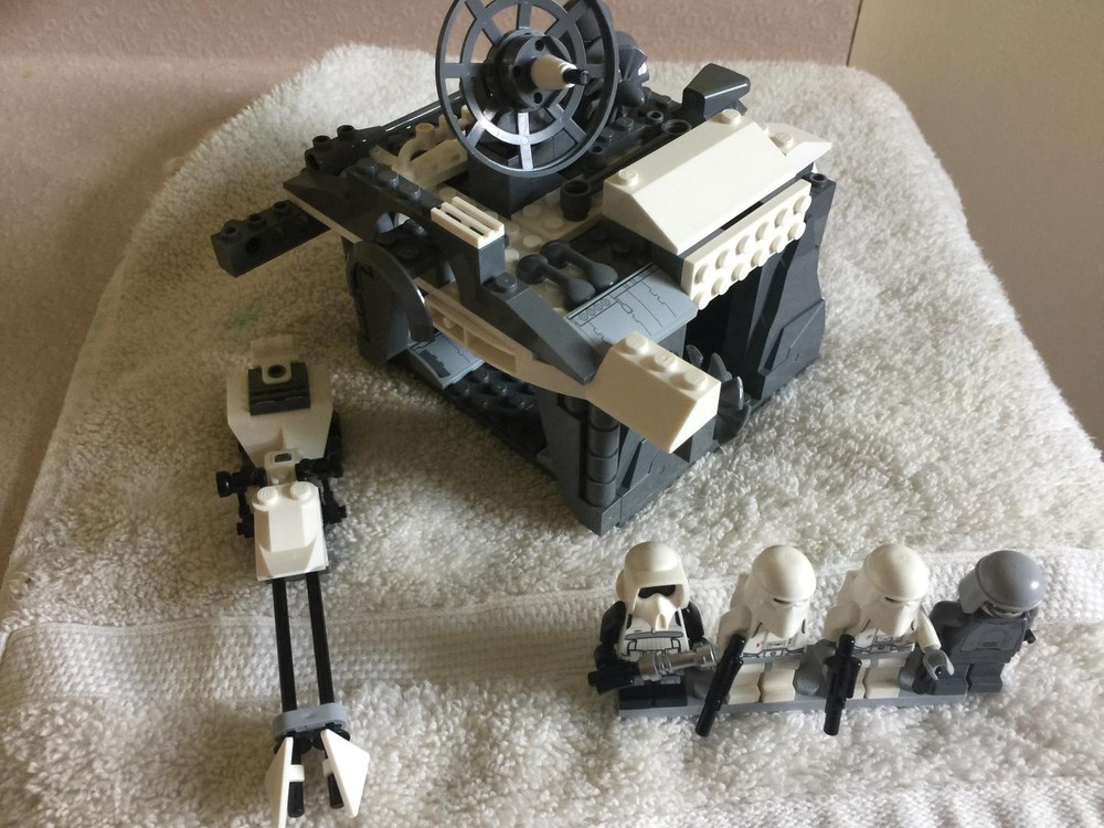 LEGO MOC Hoth Imperial Outpost / Speeder Bike Garage by Minestine ...