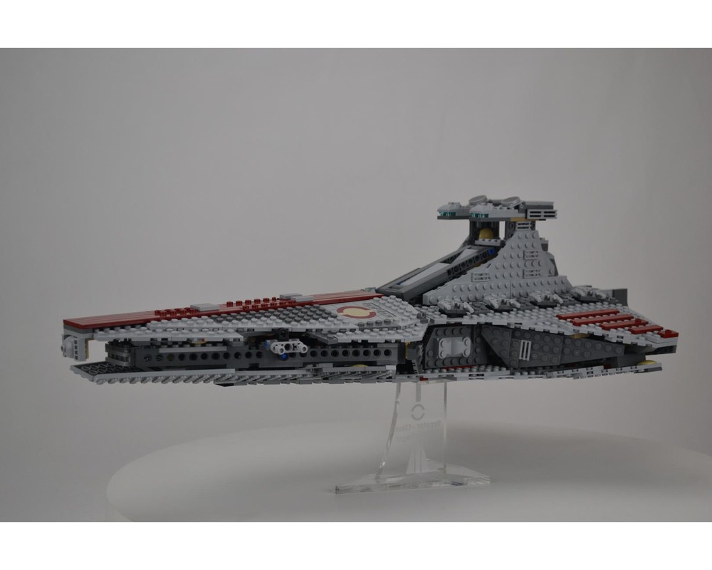 Lego Moc Movie Accurate Venator Class Star Destroyer By Alternate Bricks Rebrickable Build With Lego - starship roblox model venator