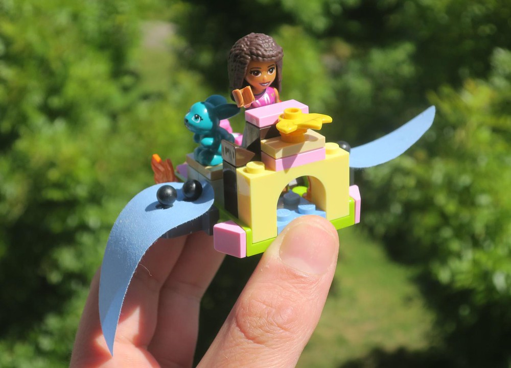 tyveri svær at tilfredsstille At interagere LEGO MOC Andrea's Magical Flying Machine by tliaat | Rebrickable - Build  with LEGO