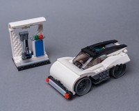 31066 Sportscar & recharge point