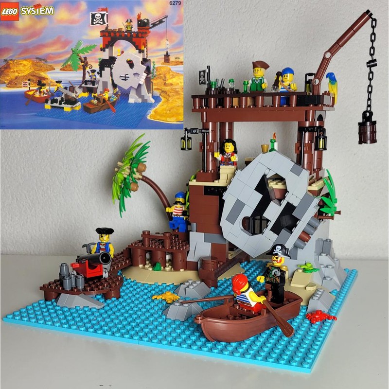 LEGO MOC 6279 Skull Island rebuilt from 21322 by DrPhil | Rebrickable ...