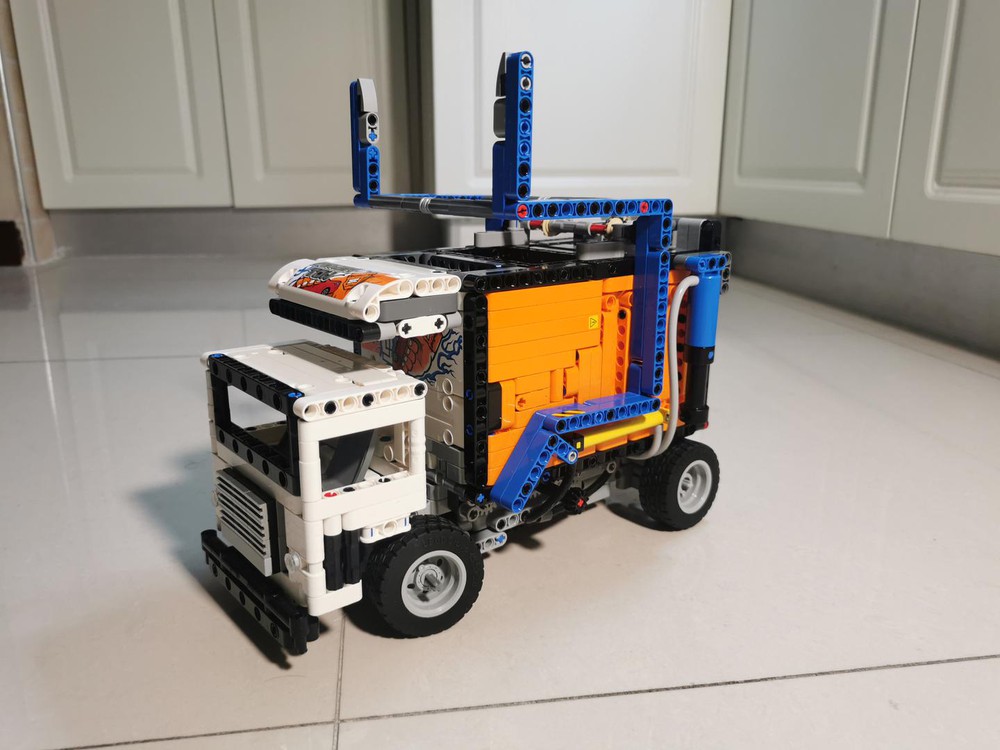 Gravere låne Awaken LEGO MOC Front Load Garbage Truck by legoRookie2021 | Rebrickable - Build  with LEGO