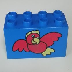 Duplo Brick 2 x 4 x 2 with Big Red Bird Print