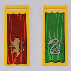 Flag 7 x 3 with Rod with Gold Lion and Snake Print [4709]