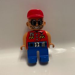 Duplo Figure, Early, Cap Red, Blue Legs, Shirt with Pockets and Wrench, Belt with Silver Buckle, Sunglasses and Beard Print