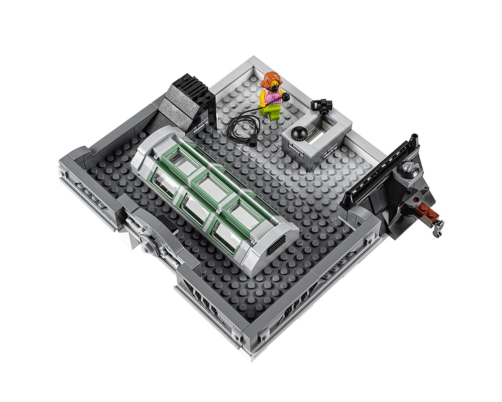 LEGO Set 10251-1 Brick (2016 Buildings) | Rebrickable - with LEGO