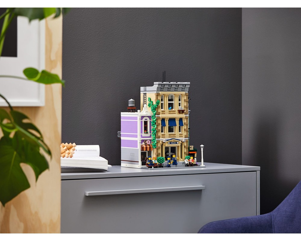 new lego police station 2021