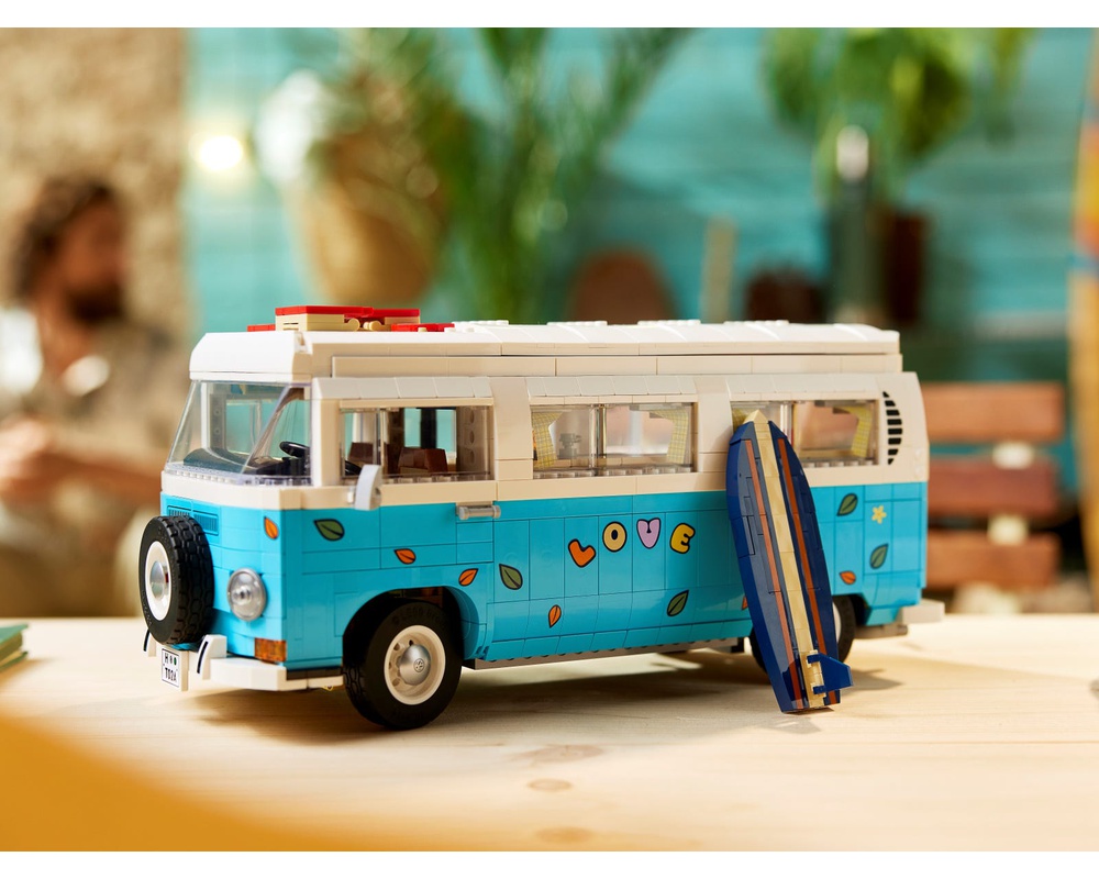 LEGO Set 10279-1 Volkswagen T2 Camper Van (2021 Icons)