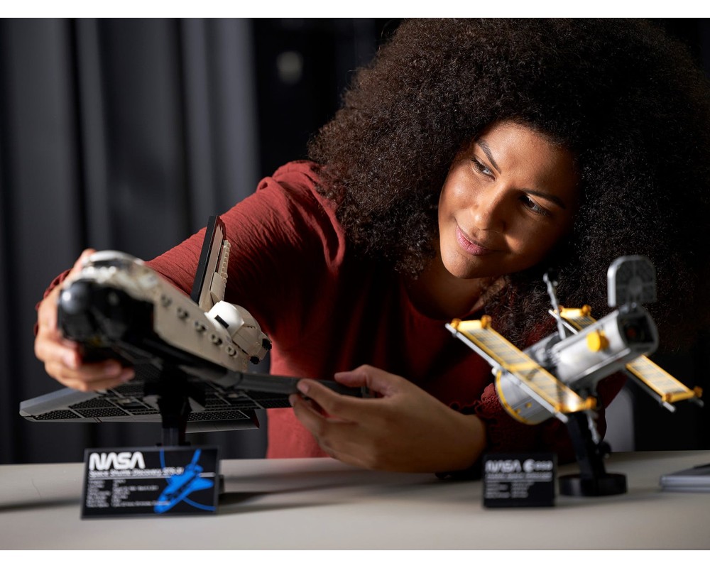 LEGO Set 10283-1 NASA Space Shuttle Discovery (2021 Icons ...