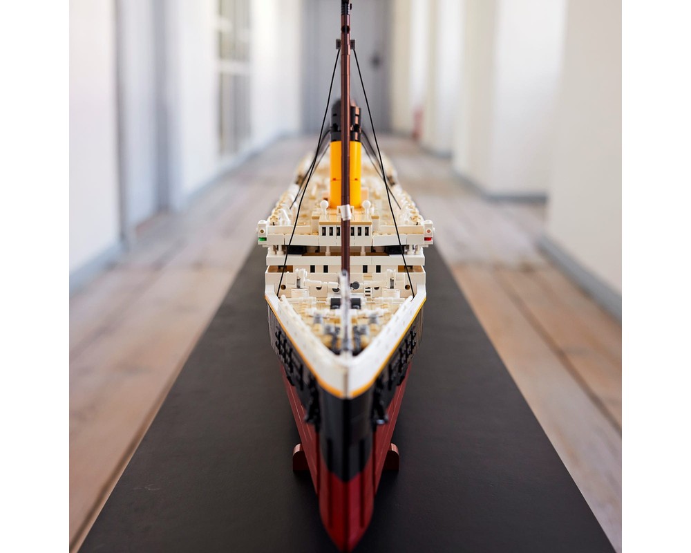 LEGO Set 102941 Titanic (2021 Icons) Rebrickable Build with LEGO
