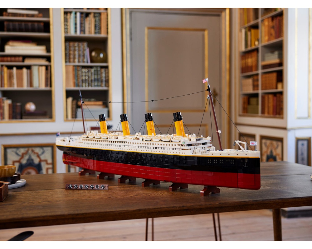 LEGO MOC Micro Titanic 10294 Alt by TerribleMOCs
