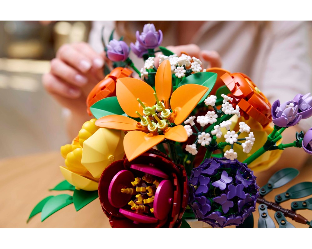 LEGO Set 10345-1 Flower Arrangement (2025 Botanicals) | Rebrickable ...